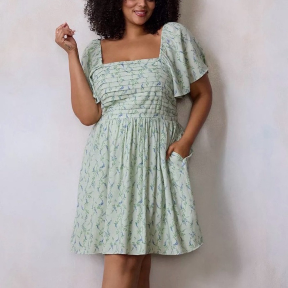 NWT Lauren Conrad Pleated Green Bodice Mini Dress with Blue Flowers (XL)